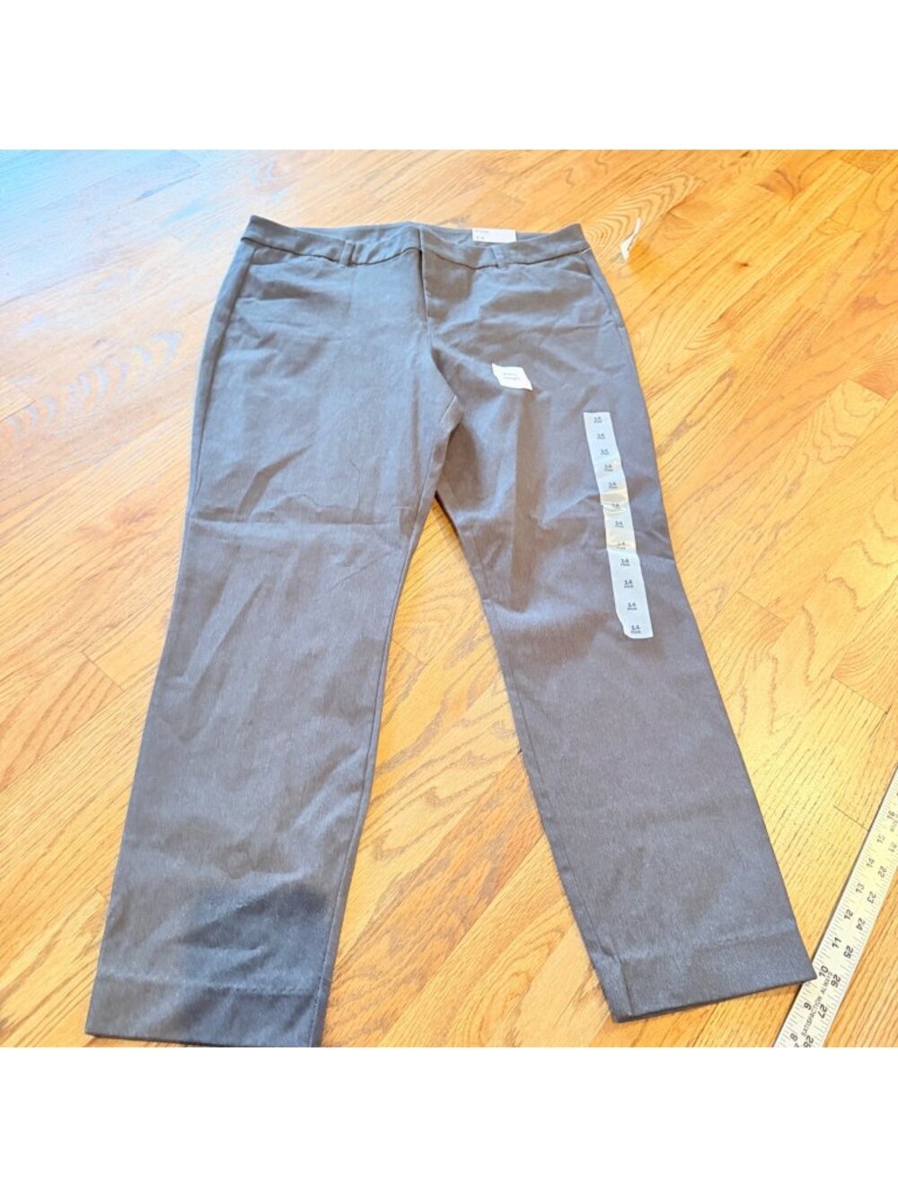 OLD NAVY WOMENS GRAY PIXIE PANTS NEW ANKLE 14